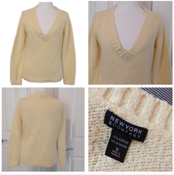 🍭🌺V-Neck Yellow Sweater - Picture 1 of 9